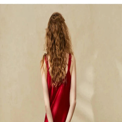 19MM Elegant Mulberry Silk V-Neck Nightdress